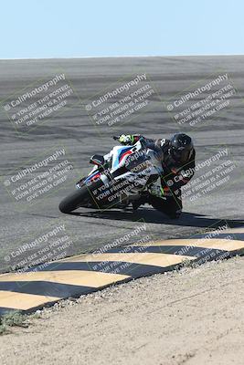 media/Oct-13-2025-Moto Forza (Mon) [[a66d839500]]/4-C Group/Session 2 (Bowl)/